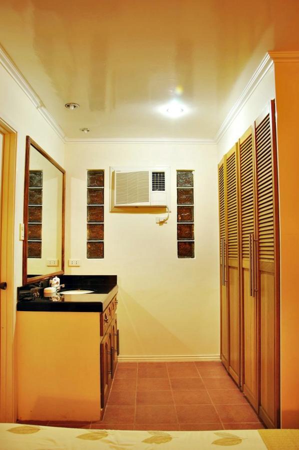 Happy Ripples Beach Resort Mabilao المظهر الخارجي الصورة