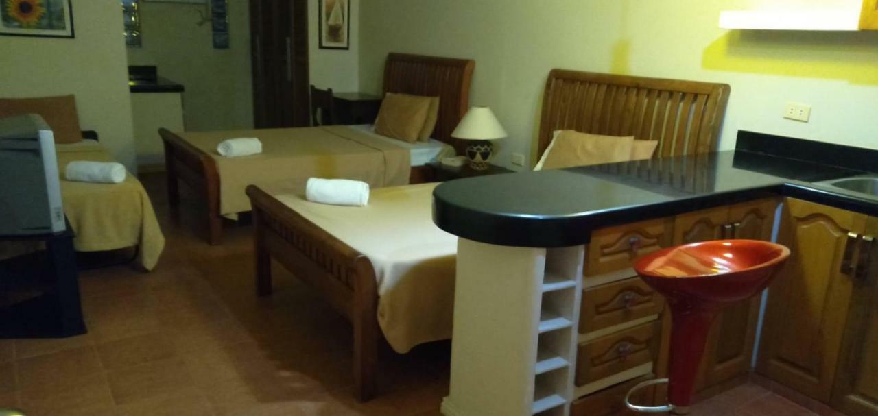 Happy Ripples Beach Resort Mabilao المظهر الخارجي الصورة